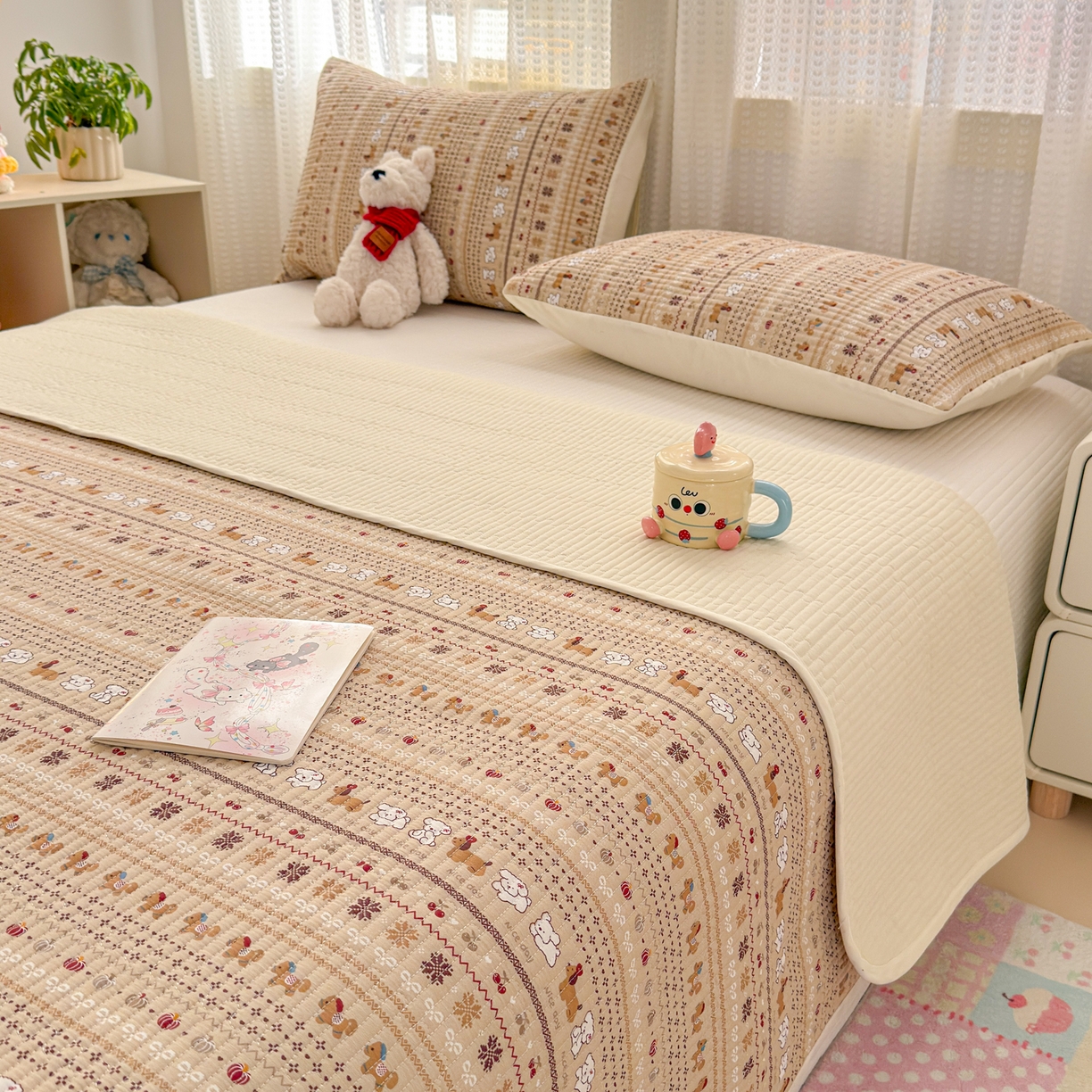 91家纺网 家纺一手货源 找家纺 妮可 2026新款热款花型印花全棉夹棉多功能床垫-床盖 可可小狗