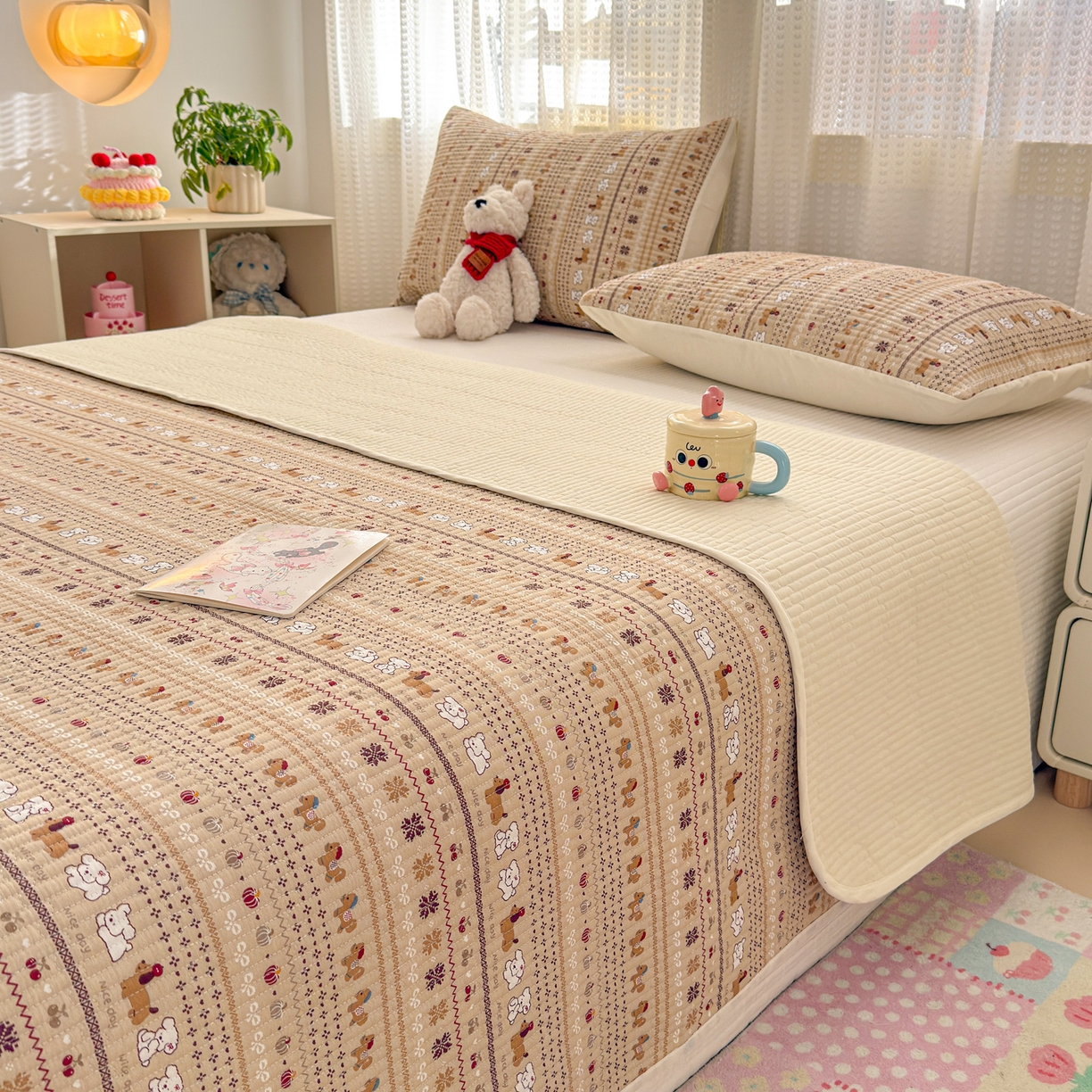 91家纺网 家纺一手货源 找家纺 妮可 2026新款热款花型印花全棉夹棉多功能床垫-床盖 可可小狗