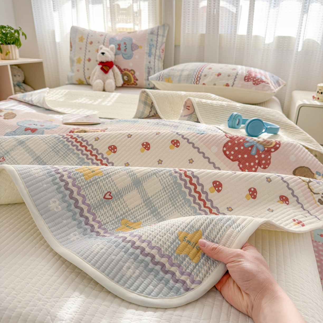 91家纺网 家纺一手货源 找家纺 妮可 2026新款热款花型印花全棉夹棉多功能床垫-床盖 童趣