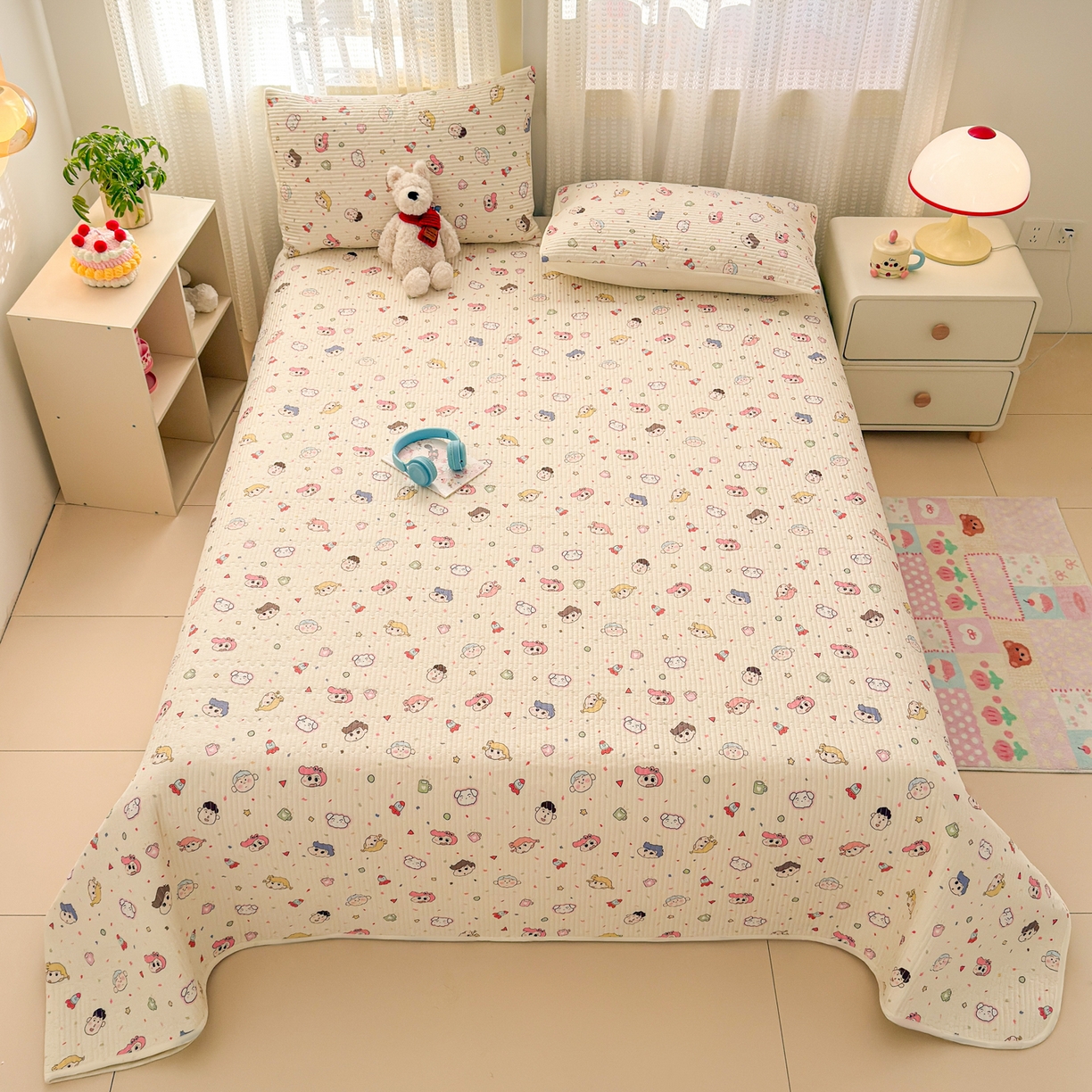 91家纺网 家纺一手货源 找家纺 妮可 2026新款热款花型印花全棉夹棉多功能床垫-床盖 小新派对