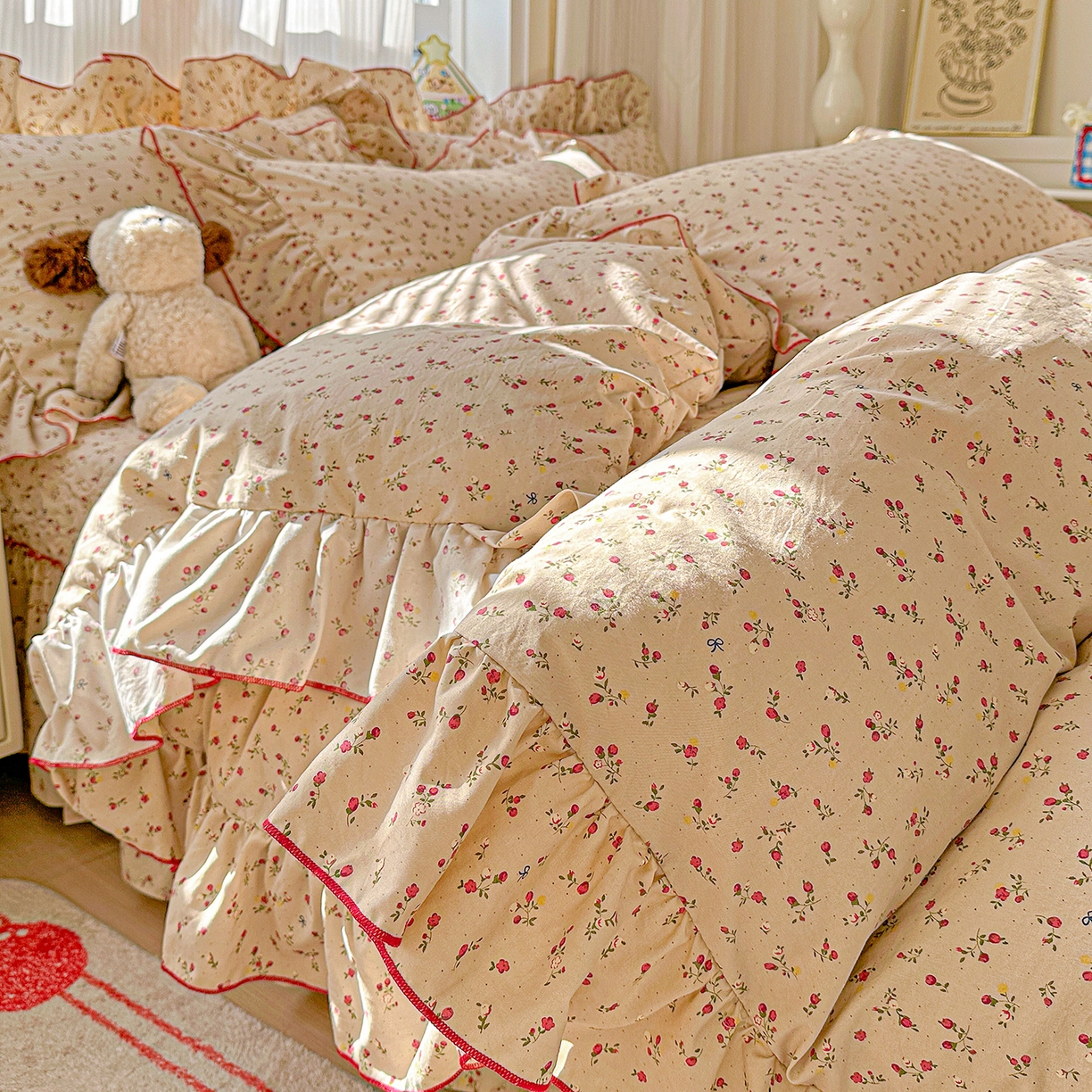 91家纺网 家纺一手货源 找家纺 家维家纺 2026新款(常年不断货）韩式双层花边复古棉感被子被芯 枝花间