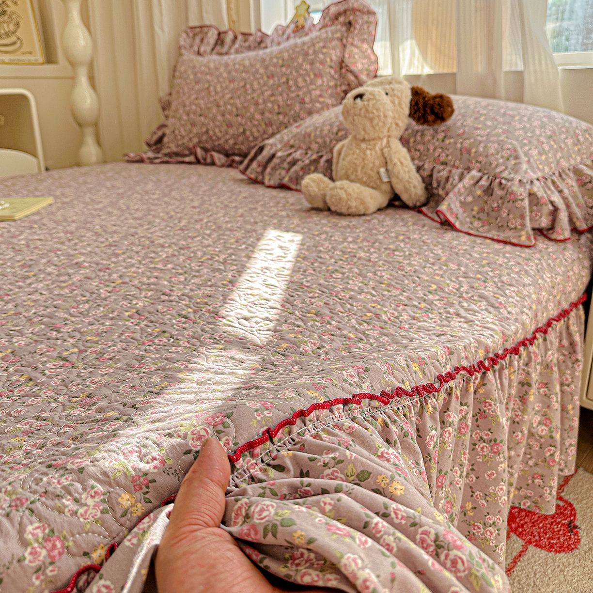 91家纺网 家纺一手货源 找家纺 家维家纺 2026新款(常年不断货）韩式双层花边复古棉感被子被芯 花园