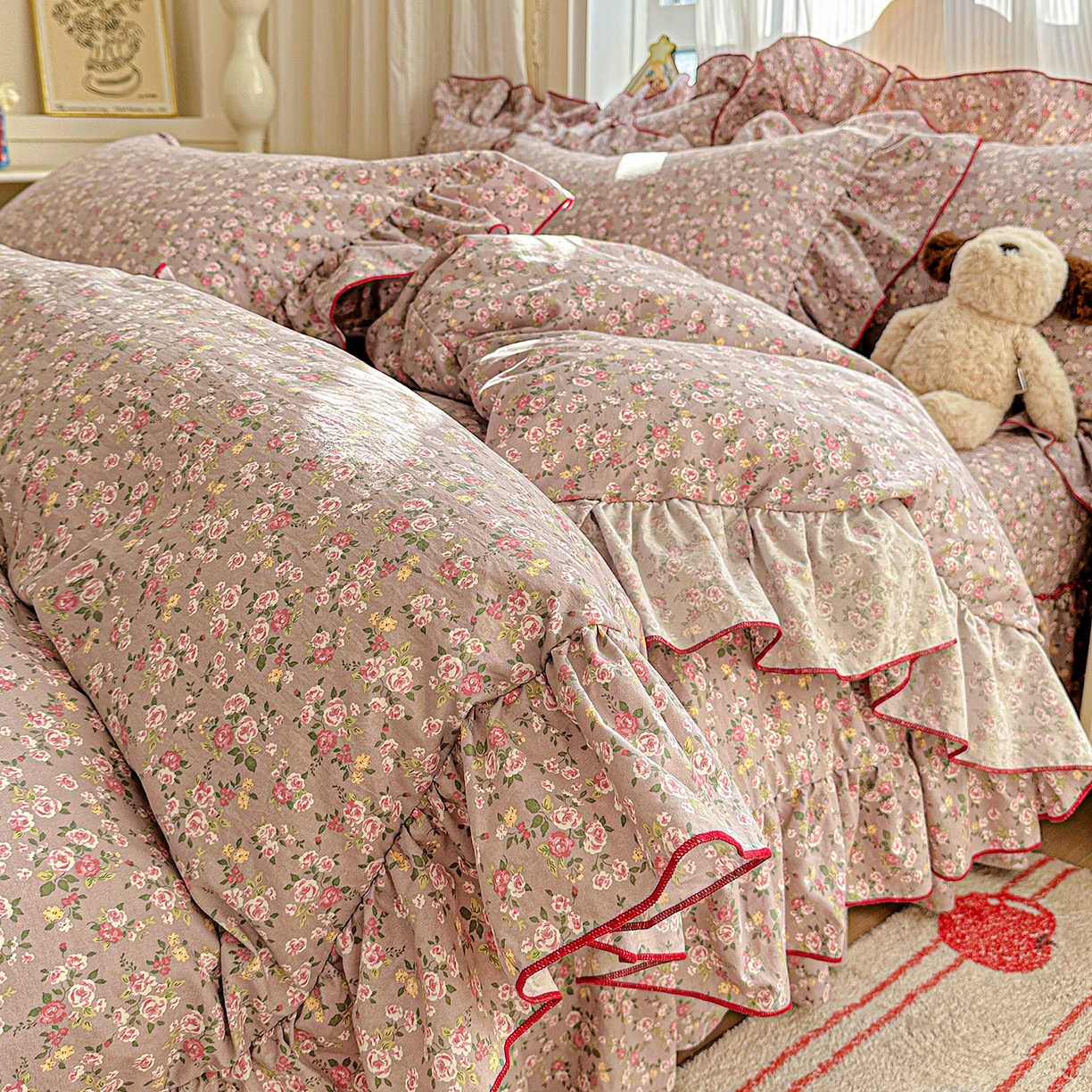 91家纺网 家纺一手货源 找家纺 家维家纺 2026新款(常年不断货）韩式双层花边复古棉感被子被芯 花园