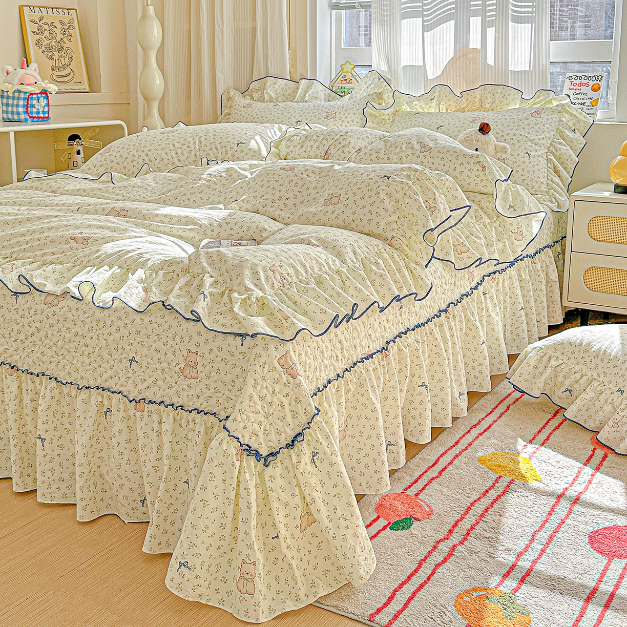 91家纺网 家纺一手货源 找家纺 家维家纺 2026新款(常年不断货）韩式双层花边复古棉感被子被芯 花柔犬