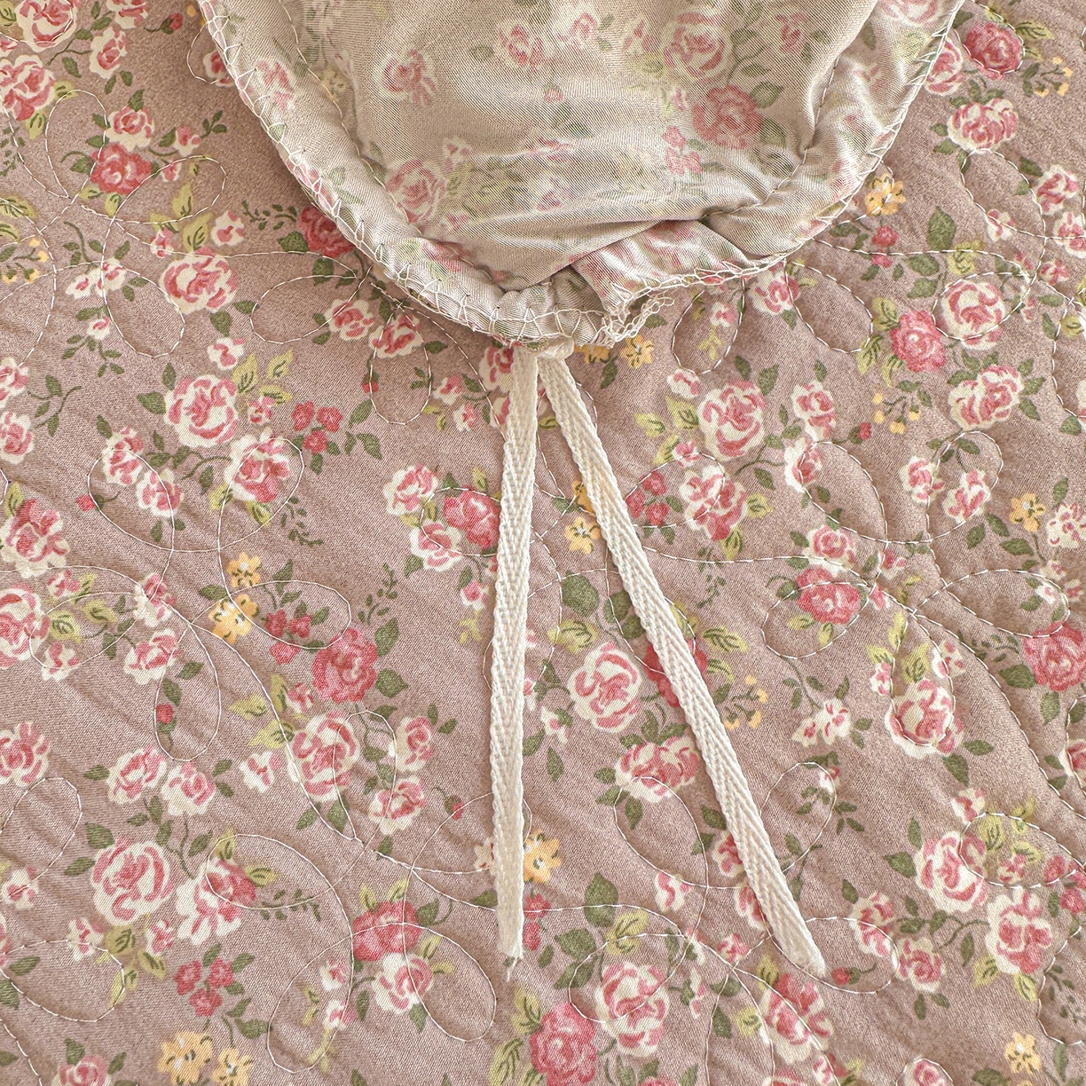 91家纺网 家纺一手货源 找家纺 家维家纺 2026新款(常年不断货）韩式双层花边复古棉感被子被芯 花园