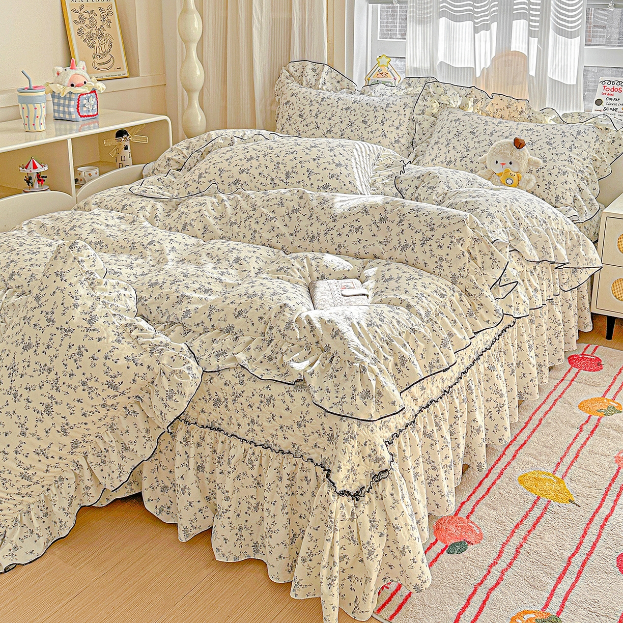 91家纺网 家纺一手货源 找家纺 家维家纺 2026新款(常年不断货）韩式双层花边复古棉感被子被芯 花枝棠