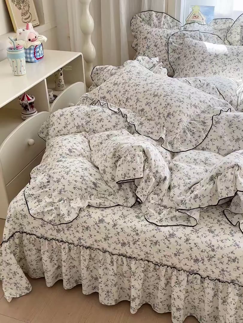 91家纺网 家纺一手货源 找家纺 家维家纺 2026新款(常年不断货）韩式双层花边复古棉感被子被芯 花枝棠