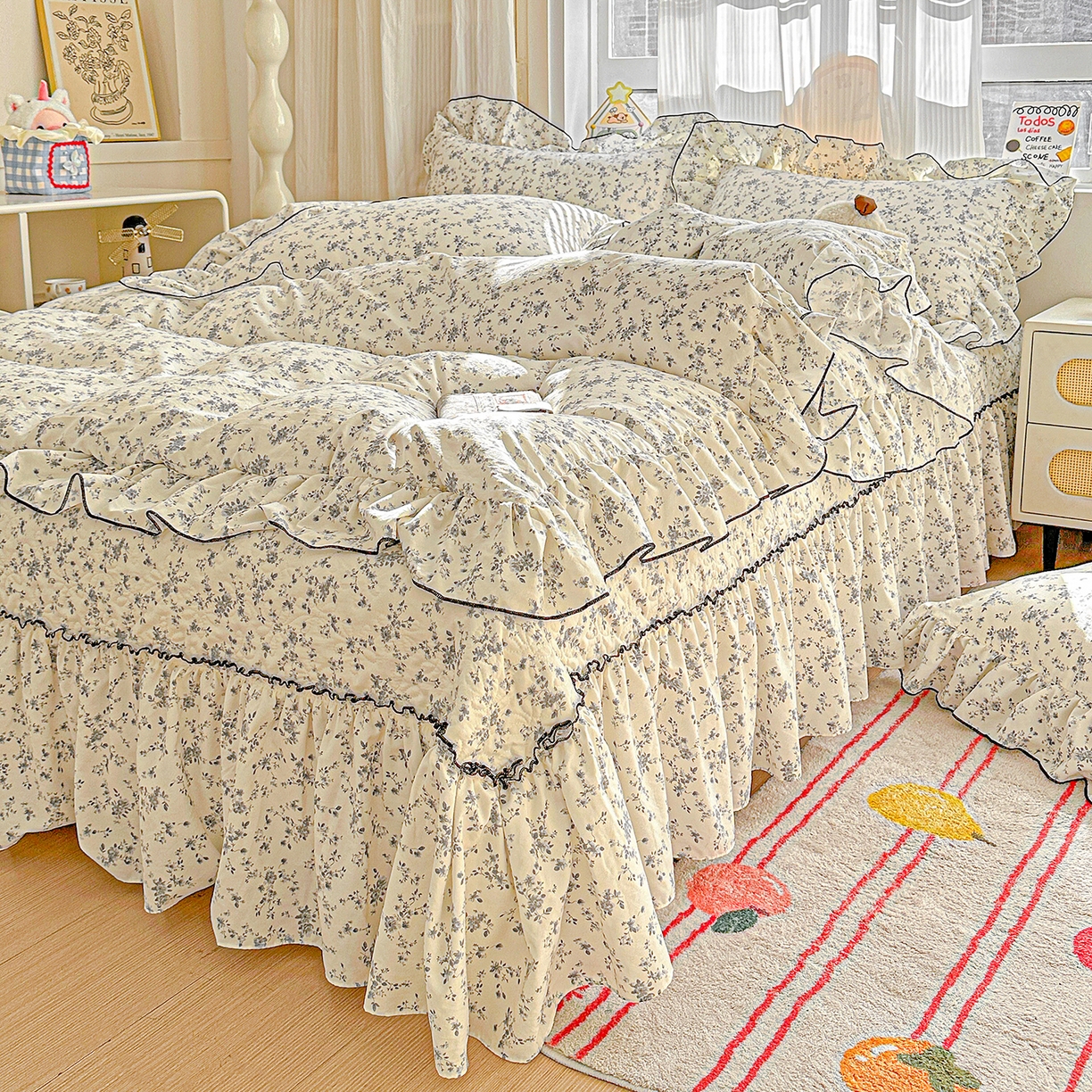 91家纺网 家纺一手货源 找家纺 家维家纺 2026新款(常年不断货）韩式双层花边复古棉感被子被芯 花枝棠