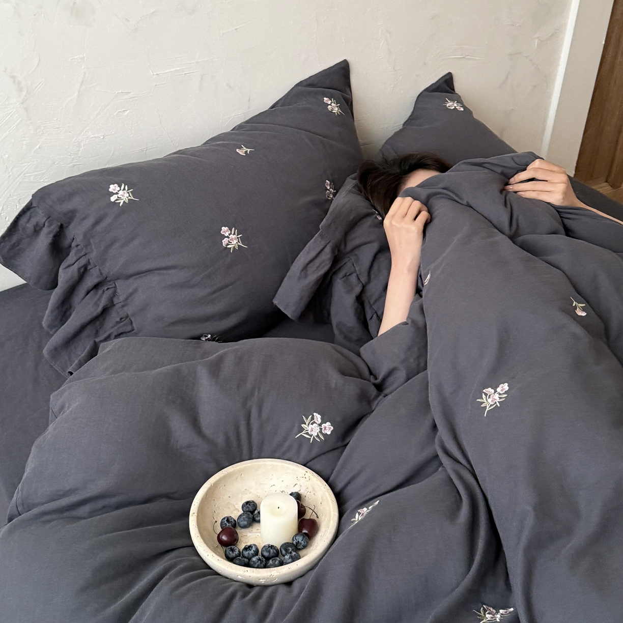 91家纺网 家纺一手货源 找家纺 （总）鹿班家居 2026春季新品全棉皱皱纱精密刺绣系列四件套-花枝瑾（标准会员-20元）