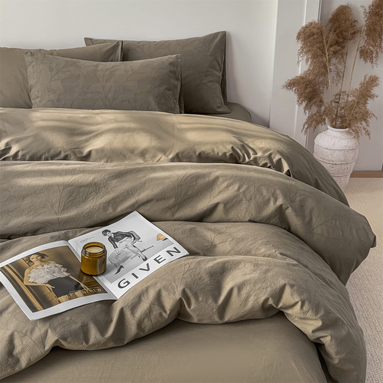 91家纺网 家纺一手货源 找家纺 灰鲸 2026新款全棉纯棉厚织三层水洗色织提花四件套 芳菲-摩卡