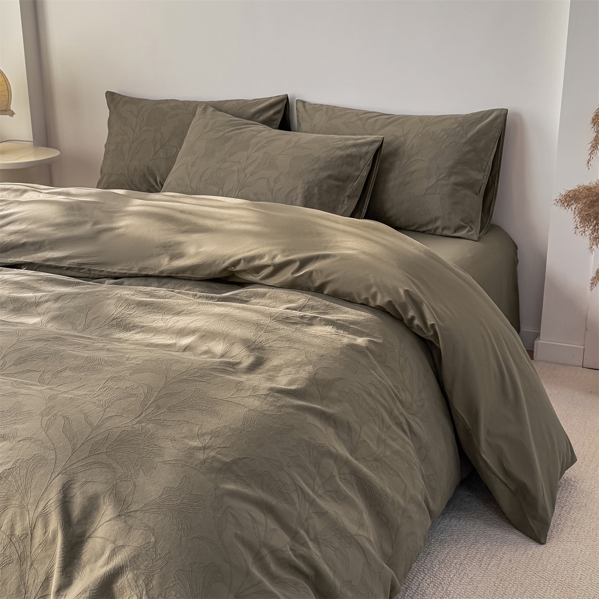 91家纺网 家纺一手货源 找家纺 灰鲸 2026新款全棉纯棉厚织三层水洗色织提花四件套 芳菲-摩卡