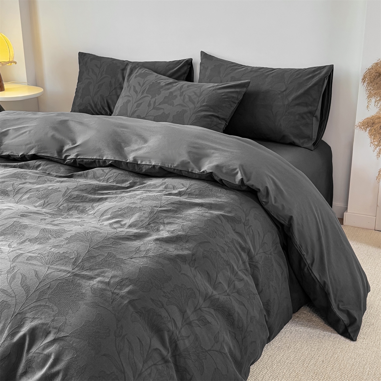 91家纺网 家纺一手货源 找家纺 灰鲸 2026新款全棉纯棉厚织三层水洗色织提花四件套 芳菲-素墨