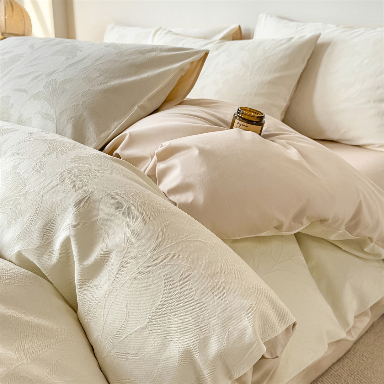 91家纺网 家纺一手货源 找家纺 灰鲸 2026新款全棉纯棉厚织三层水洗色织提花四件套 芳菲-杏仁奶霜