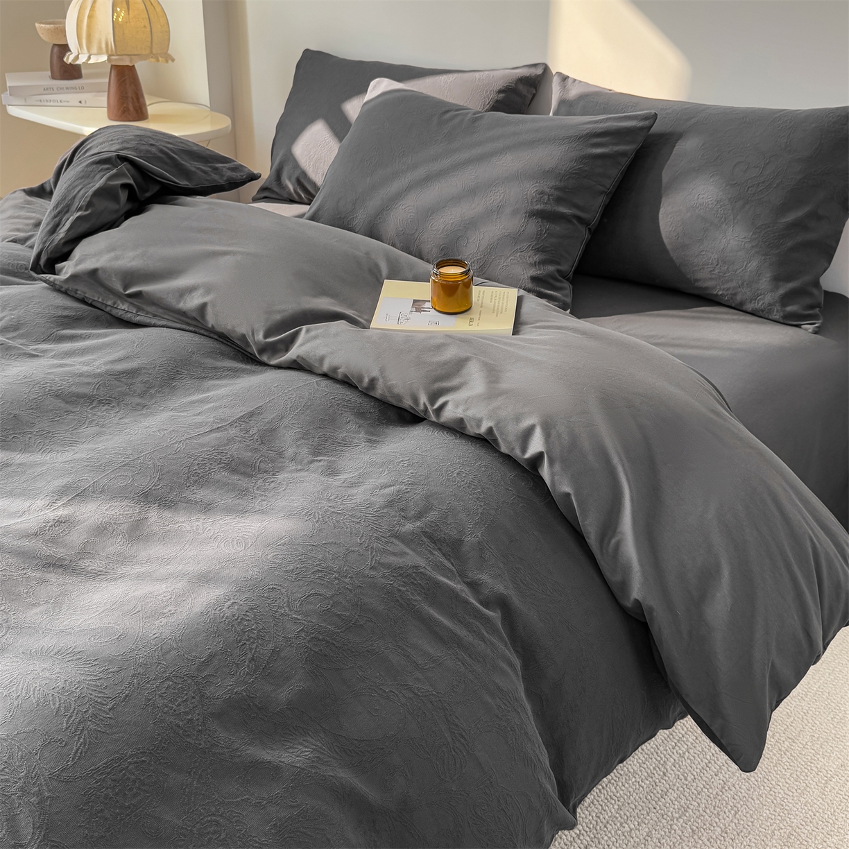 91家纺网 家纺一手货源 找家纺 灰鲸 2026新款全棉纯棉厚织三层水洗色织提花四件套 罗格西亚-素墨