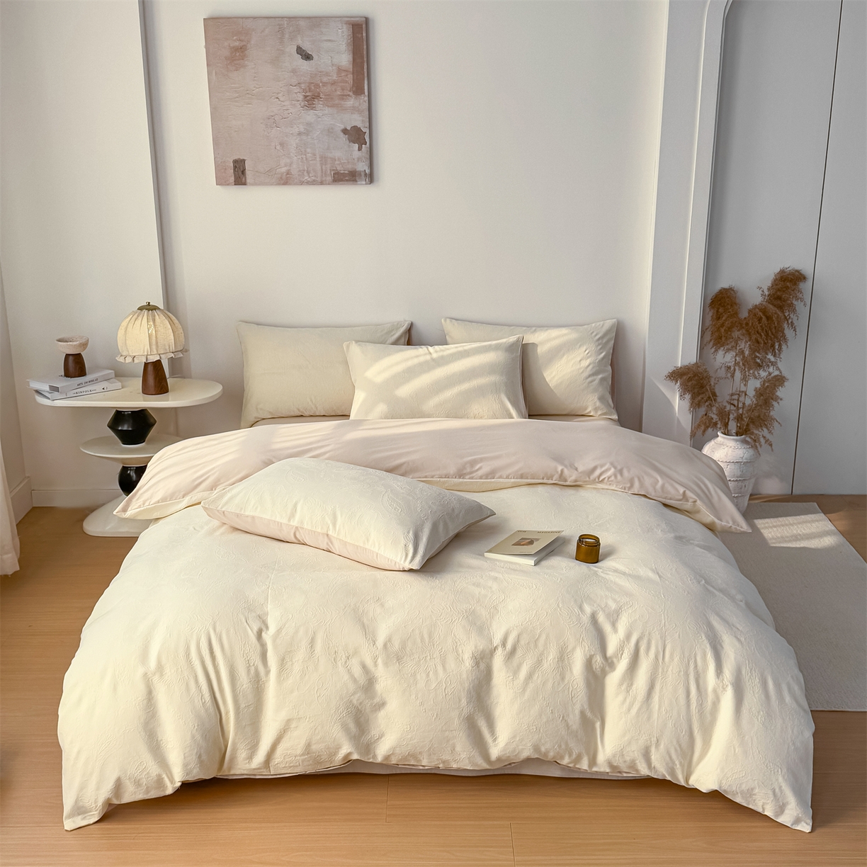 91家纺网 家纺一手货源 找家纺 灰鲸 2026新款全棉纯棉厚织三层水洗色织提花四件套 罗格西亚-杏仁奶霜