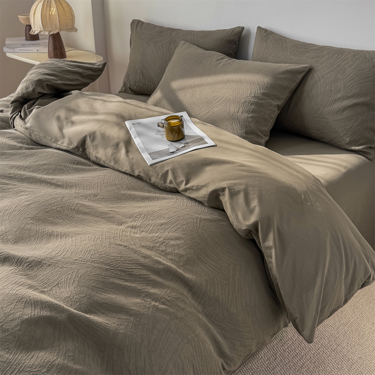 91家纺网 家纺一手货源 找家纺 灰鲸 2026新款全棉纯棉厚织三层水洗色织提花四件套 柔丝漫语-摩卡