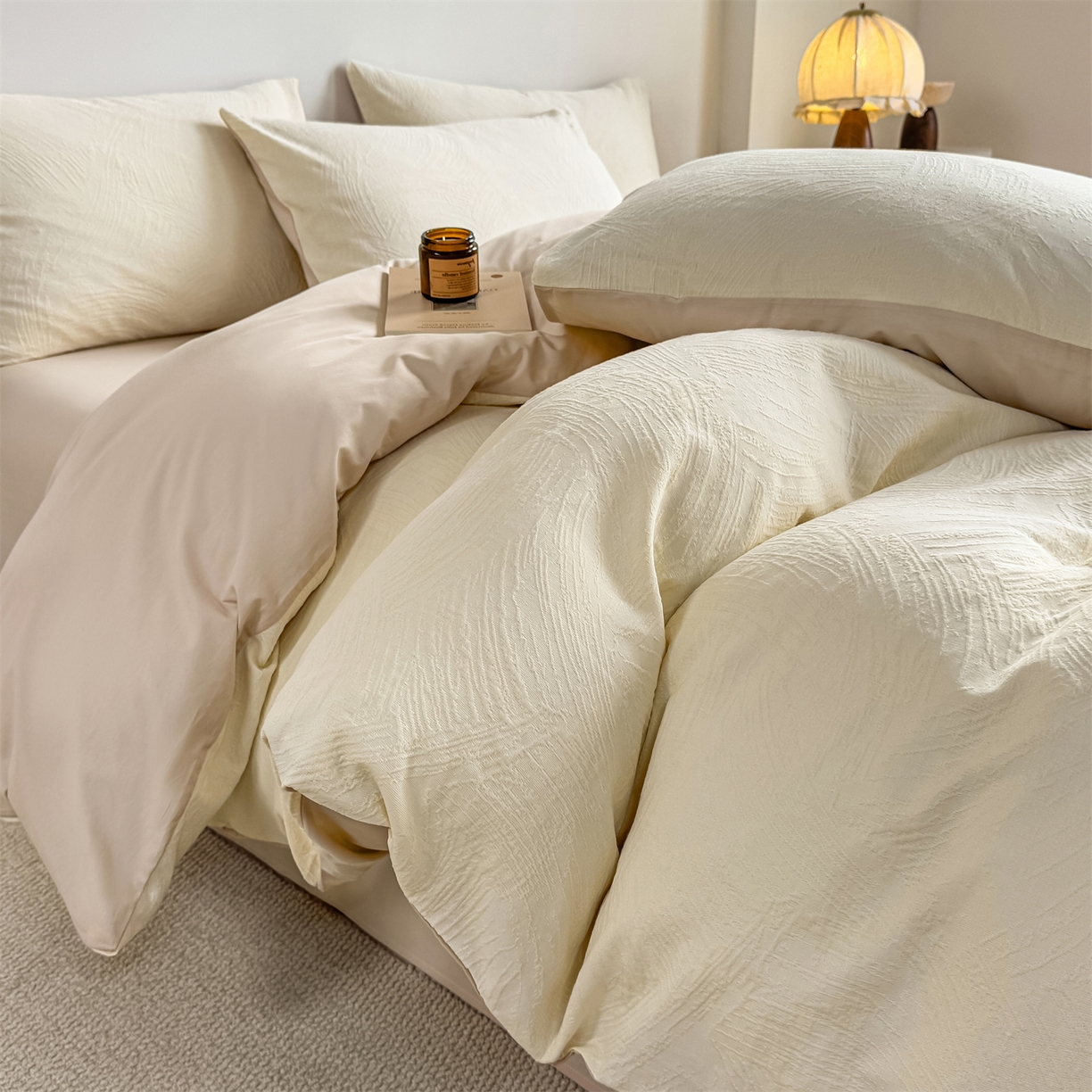 91家纺网 家纺一手货源 找家纺 灰鲸 2026新款全棉纯棉厚织三层水洗色织提花四件套 柔丝漫语-杏仁奶霜