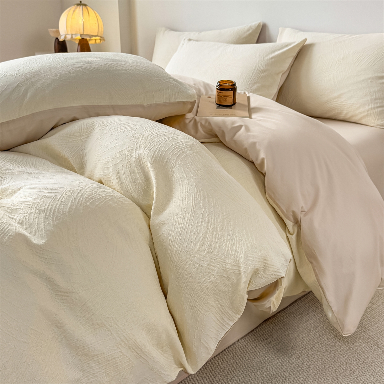 91家纺网 家纺一手货源 找家纺 灰鲸 2026新款全棉纯棉厚织三层水洗色织提花四件套 柔丝漫语-杏仁奶霜