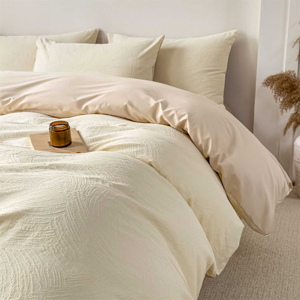 91家纺网 家纺一手货源 找家纺 灰鲸 2026新款全棉纯棉厚织三层水洗色织提花四件套 柔丝漫语-杏仁奶霜