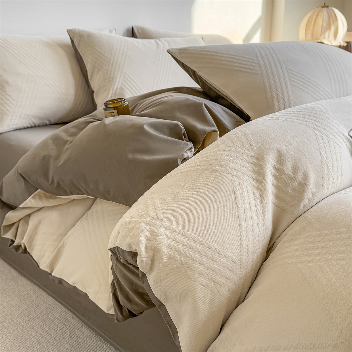 91家纺网 家纺一手货源 找家纺 灰鲸 2026新款全棉纯棉厚织三层水洗色织提花四件套 维希-可可奶咖