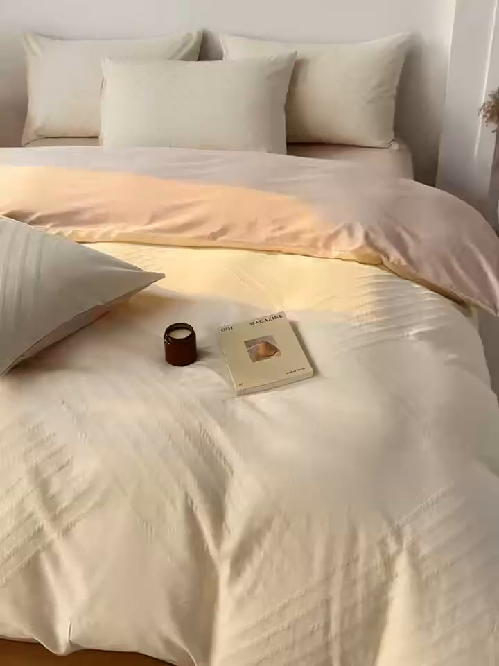 91家纺网 家纺一手货源 找家纺 灰鲸 2026新款全棉纯棉厚织三层水洗色织提花四件套 维希-杏仁奶霜