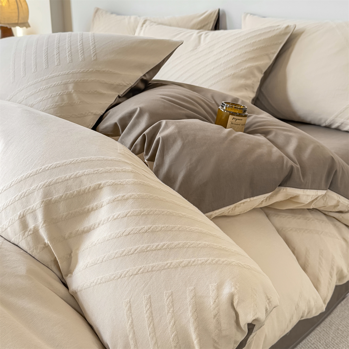 91家纺网 家纺一手货源 找家纺 灰鲸 2026新款全棉纯棉厚织三层水洗色织提花四件套 云汐-可可奶咖