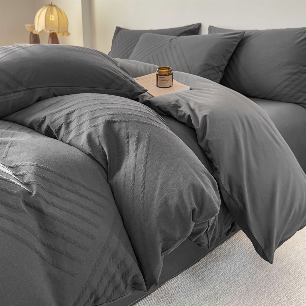 91家纺网 家纺一手货源 找家纺 灰鲸 2026新款全棉纯棉厚织三层水洗色织提花四件套 云汐-素墨