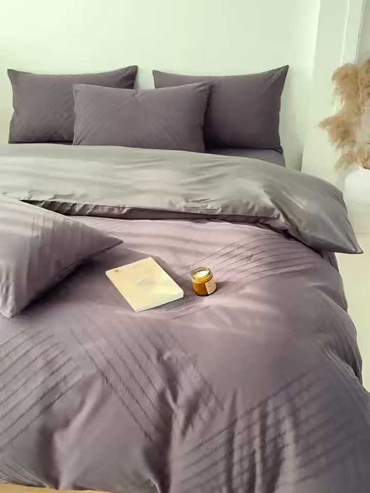 91家纺网 家纺一手货源 找家纺 灰鲸 2026新款全棉纯棉厚织三层水洗色织提花四件套 云汐-素墨