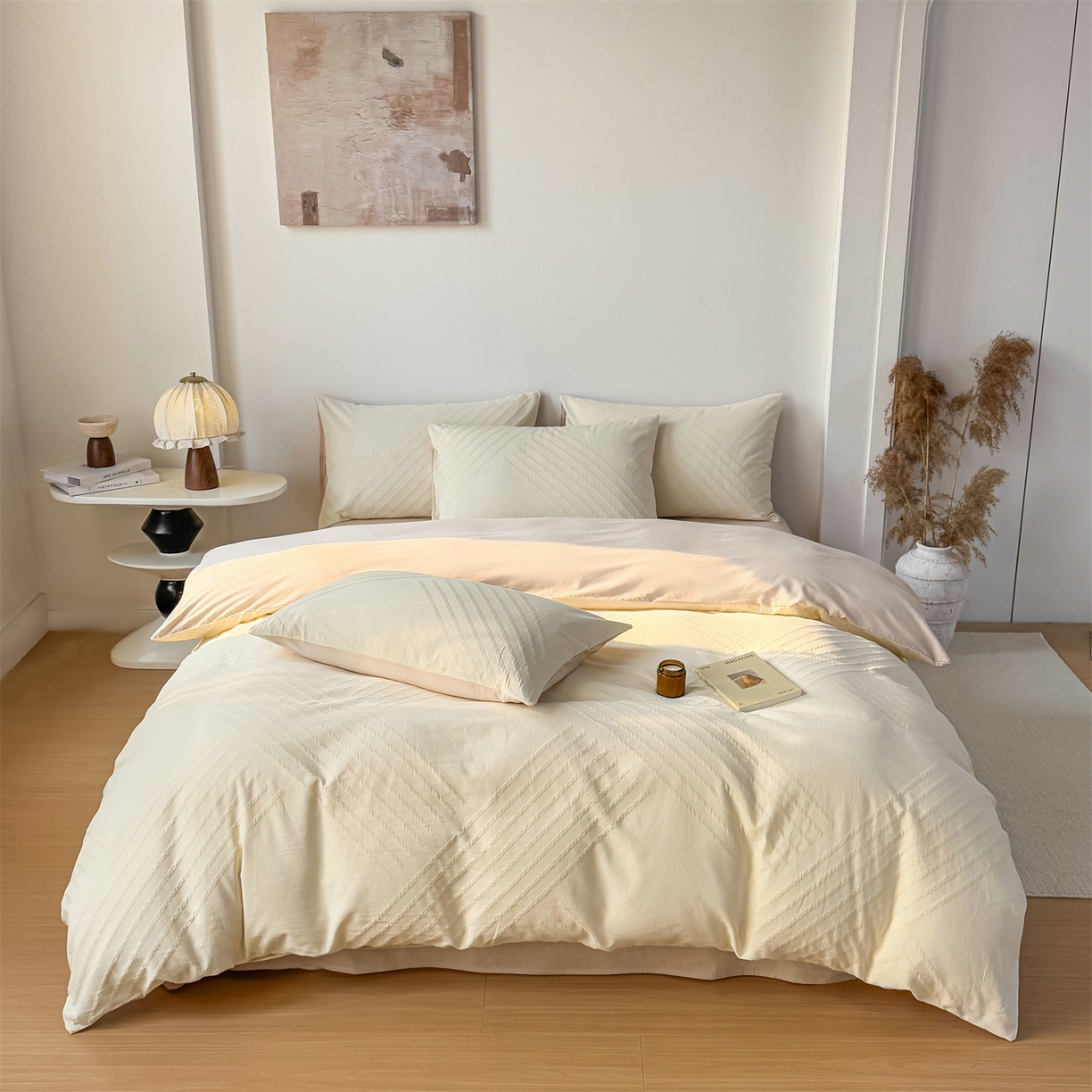 91家纺网 家纺一手货源 找家纺 灰鲸 2026新款全棉纯棉厚织三层水洗色织提花四件套 云汐-杏仁奶霜