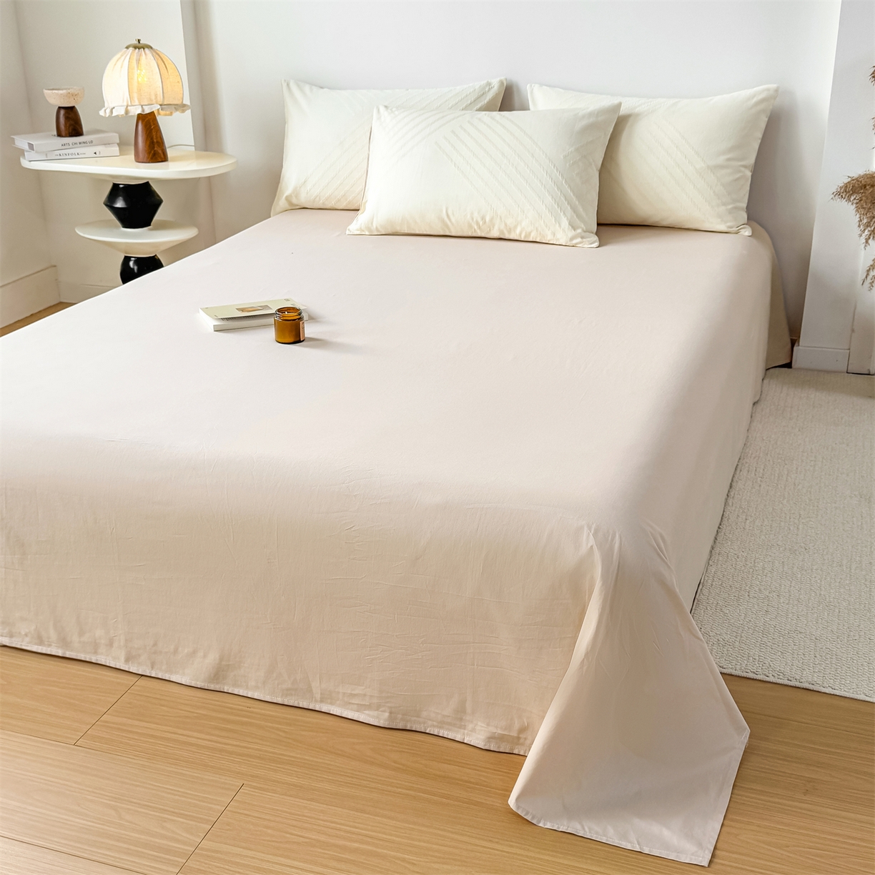 91家纺网 家纺一手货源 找家纺 灰鲸 2026新款全棉纯棉厚织三层水洗色织提花四件套 云汐-杏仁奶霜