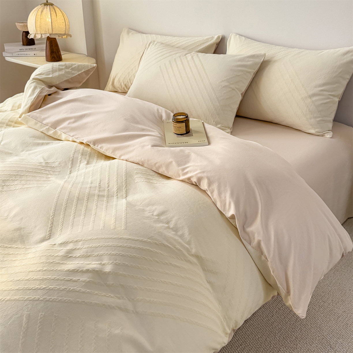 91家纺网 家纺一手货源 找家纺 灰鲸 2026新款全棉纯棉厚织三层水洗色织提花四件套 云汐-杏仁奶霜