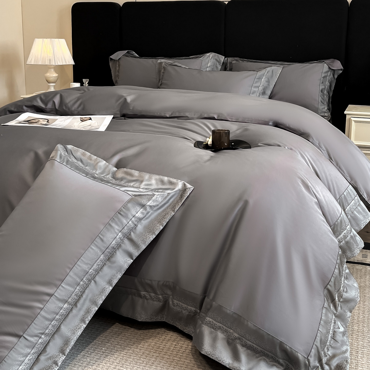 91家纺网 家纺一手货源 找家纺 博纳家纺 2026新款亲肤棉高精密色织提花四件套-海棠（控价劵后198 严格按控价来） 海棠-绅士灰