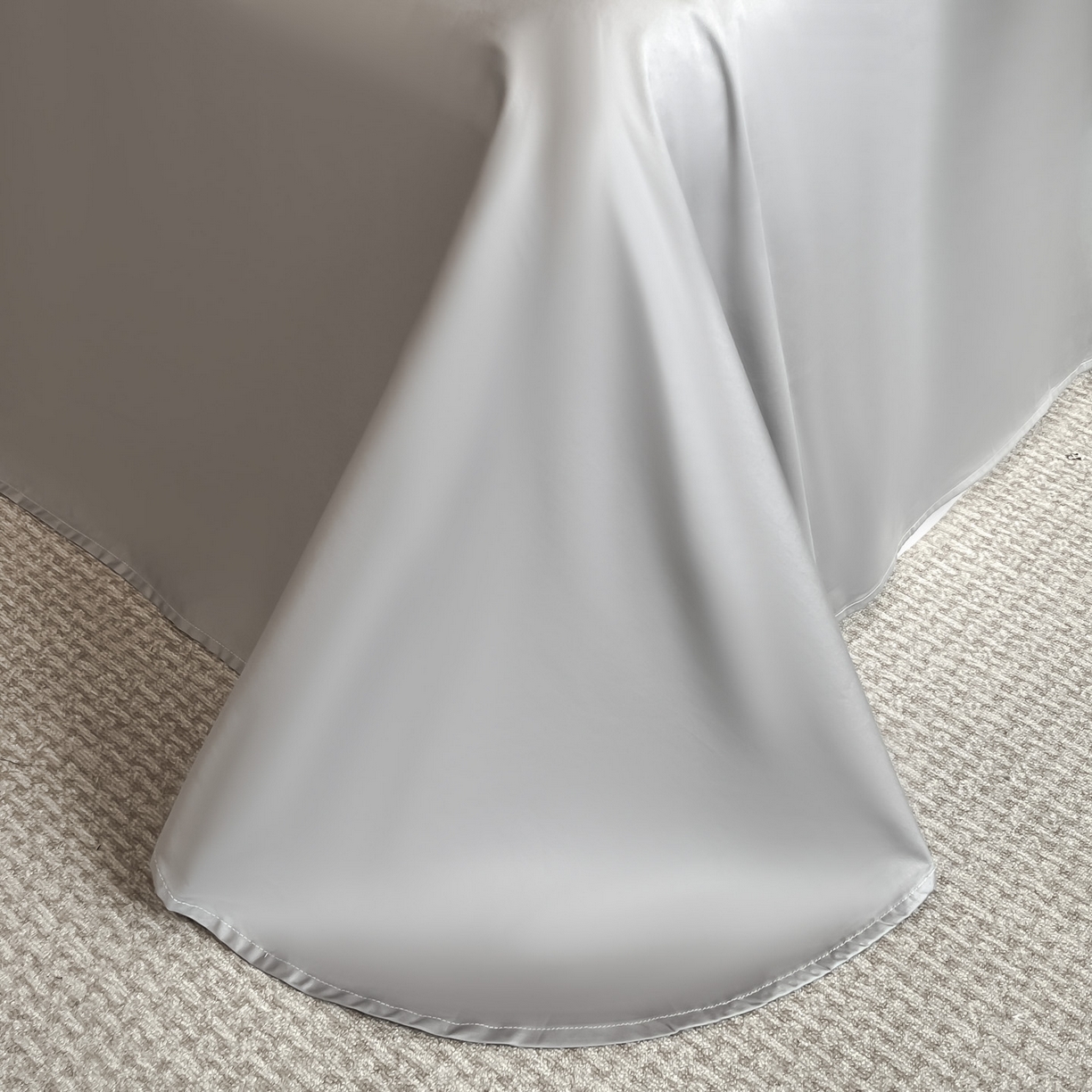 91家纺网 家纺一手货源 找家纺 博纳家纺 2026新款亲肤棉高精密色织提花四件套-海棠（控价劵后198 严格按控价来） 海棠-浅灰