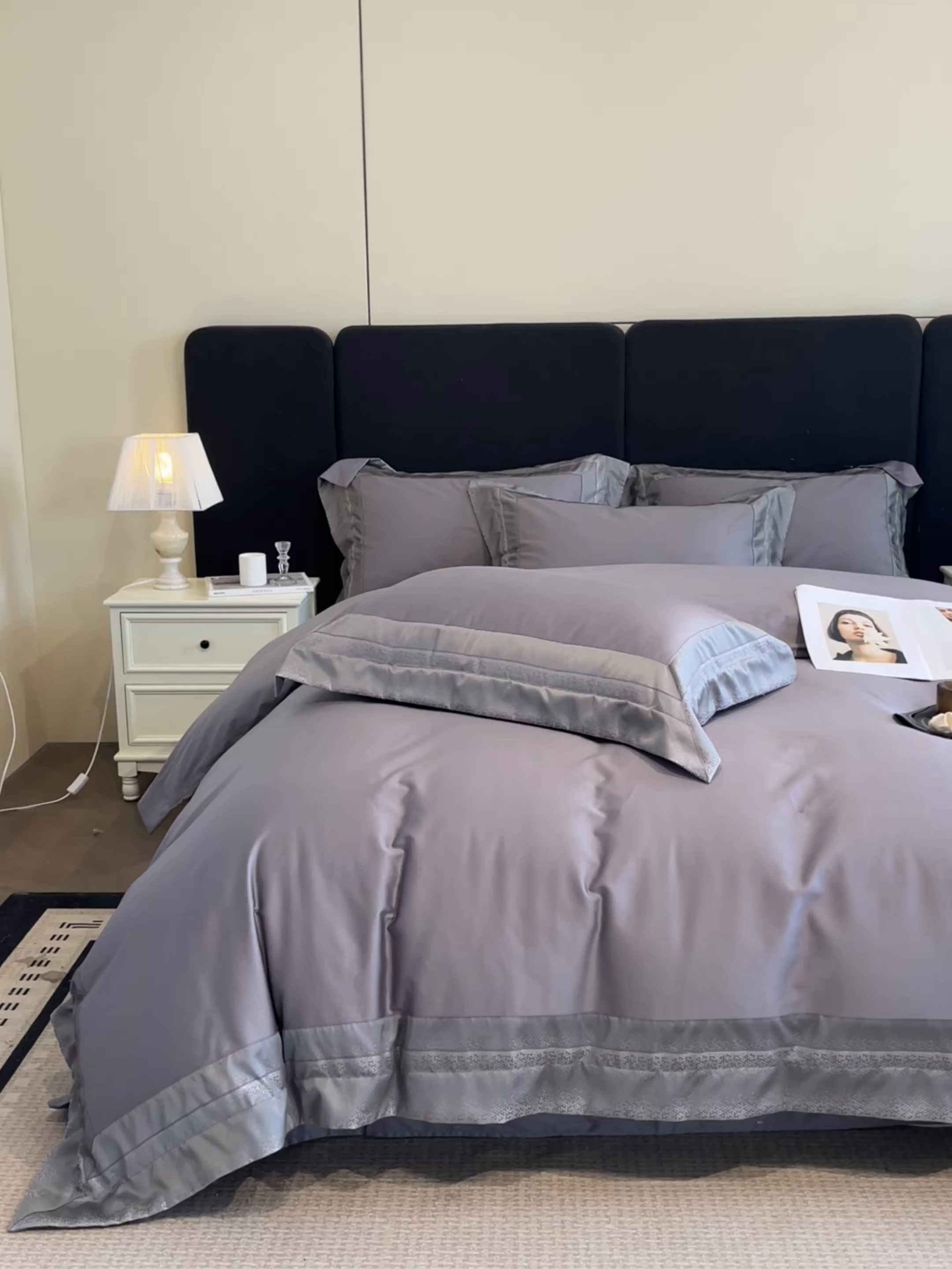 91家纺网 家纺一手货源 找家纺 博纳家纺 2026新款亲肤棉高精密色织提花四件套-海棠（控价劵后198 严格按控价来） 海棠-绅士灰