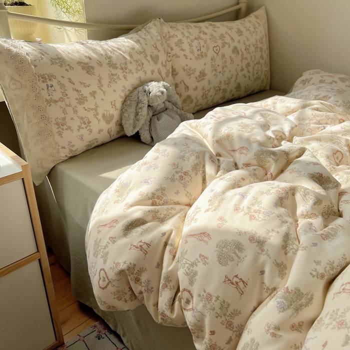 91家纺网 家纺一手货源 找家纺 慕澄家纺 2026新款双层纱针织棉蕾丝花边四件套 丛林小鹿