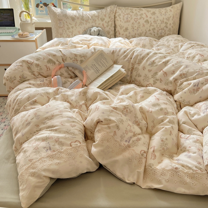 91家纺网 家纺一手货源 找家纺 慕澄家纺 2026新款双层纱针织棉蕾丝花边四件套 丛林小鹿