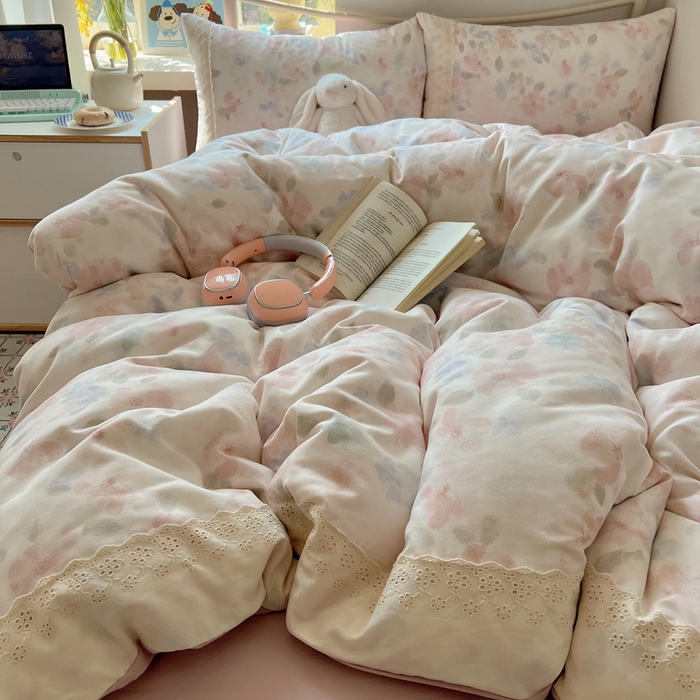 91家纺网 家纺一手货源 找家纺 慕澄家纺 2026新款双层纱针织棉蕾丝花边四件套 粉蓝油画