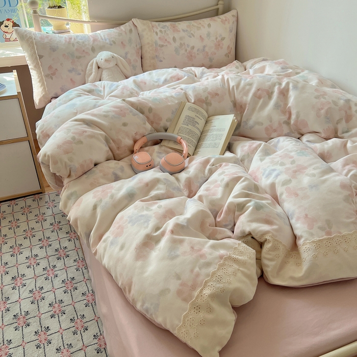 91家纺网 家纺一手货源 找家纺 慕澄家纺 2026新款双层纱针织棉蕾丝花边四件套 粉蓝油画