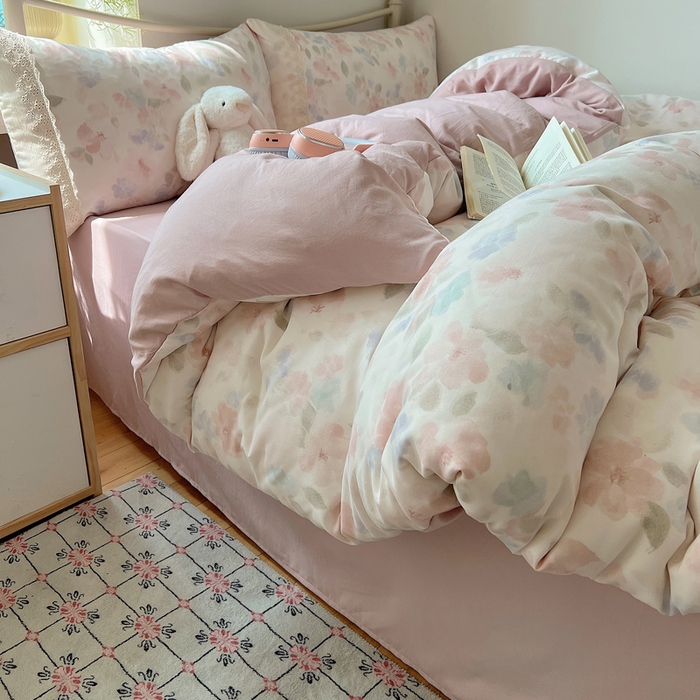 91家纺网 家纺一手货源 找家纺 慕澄家纺 2026新款双层纱针织棉蕾丝花边四件套 粉蓝油画