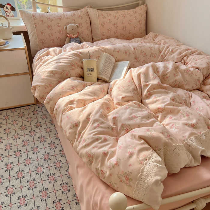 91家纺网 家纺一手货源 找家纺 慕澄家纺 2026新款双层纱针织棉蕾丝花边四件套 粉色花园