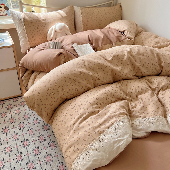 91家纺网 家纺一手货源 找家纺 慕澄家纺 2026新款双层纱针织棉蕾丝花边四件套 咖系小花