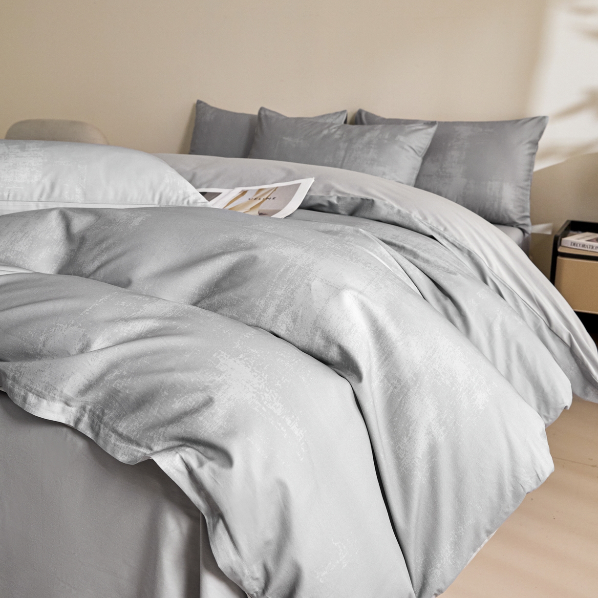 91家纺网 家纺一手货源 找家纺 新方向 【控价】2026年数码印花50s双股全棉纯棉贡缎长绒棉四件套-涂鸦日记 涂鸦日记-爵士灰