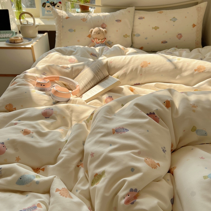 91家纺网 家纺一手货源 找家纺 慕澄家纺 2026新款双层纱针织棉蕾丝花边四件套 小鱼吐泡泡