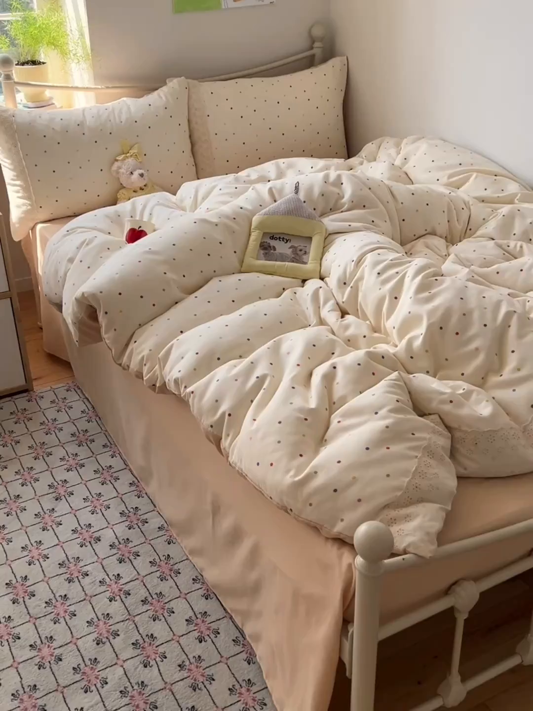 91家纺网 家纺一手货源 找家纺 慕澄家纺 2026新款双层纱针织棉蕾丝花边四件套 小圆点