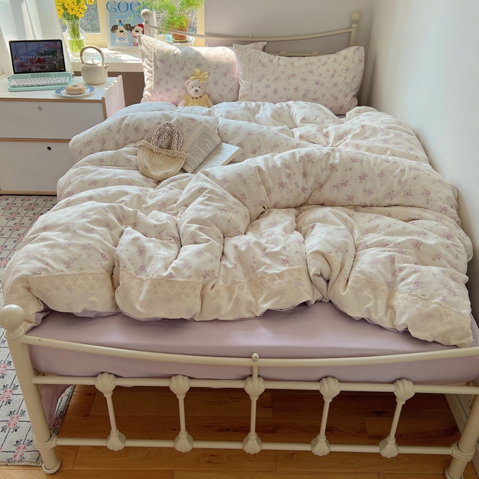 91家纺网 家纺一手货源 找家纺 慕澄家纺 2026新款双层纱针织棉蕾丝花边四件套 小紫花