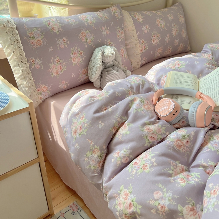 91家纺网 家纺一手货源 找家纺 慕澄家纺 2026新款双层纱针织棉蕾丝花边四件套 紫藤花语