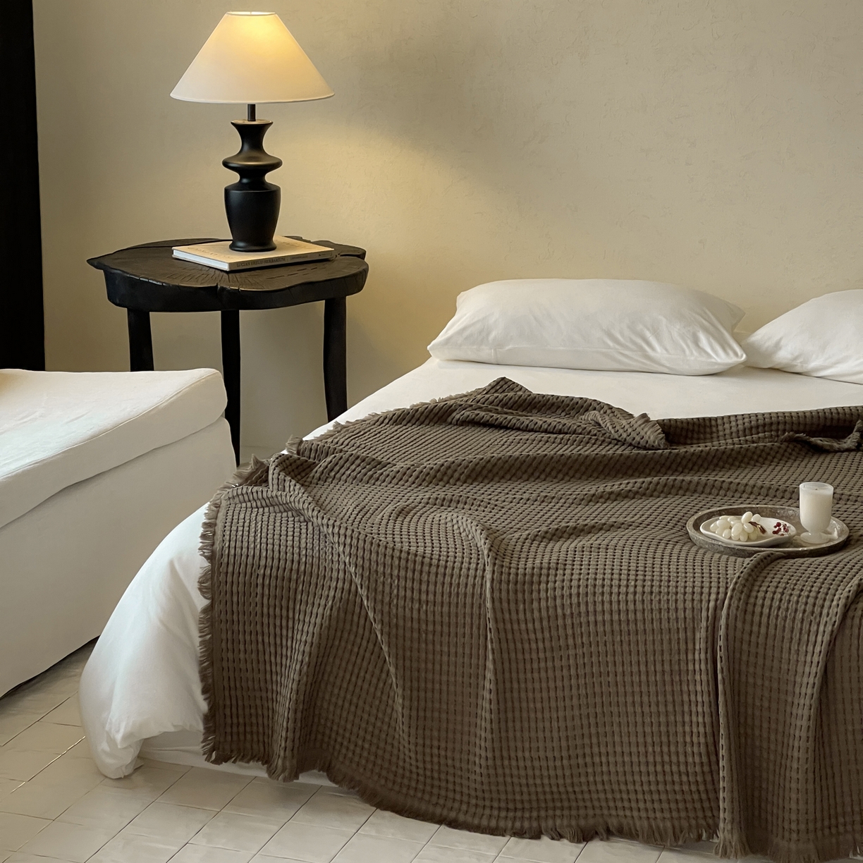 91家纺网 家纺一手货源 找家纺 例外 2026春夏新款华夫格流苏毯毯子多功能盖毯（会员-5） 可可棕