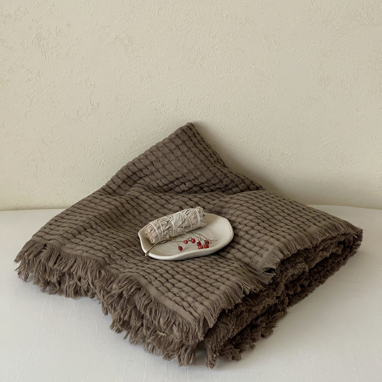 91家纺网 家纺一手货源 找家纺 例外 2026春夏新款华夫格流苏毯毯子多功能盖毯（会员-5） 组合图仅供展示不可下单