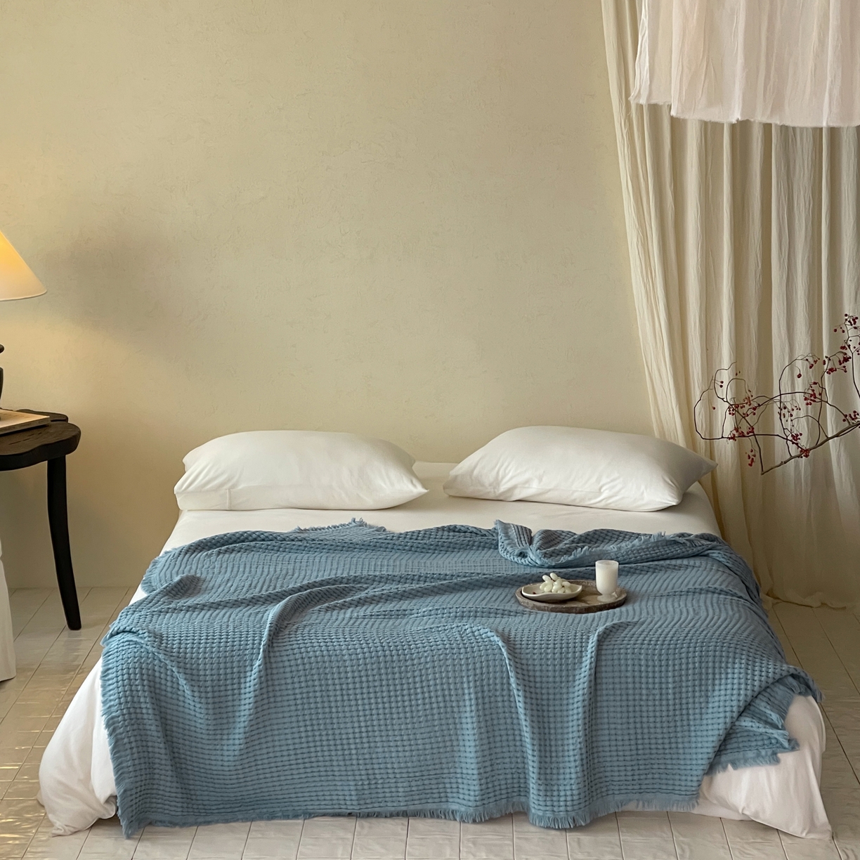 91家纺网 家纺一手货源 找家纺 例外 2026春夏新款华夫格流苏毯毯子多功能盖毯（会员-5） 皓月蓝