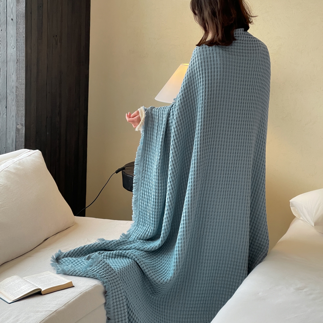 91家纺网 家纺一手货源 找家纺 例外 2026春夏新款华夫格流苏毯毯子多功能盖毯（会员-5） 皓月蓝